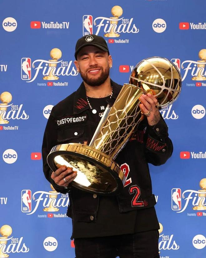 开云体育app-包含穆雷与90激战德国队分钟，大比分获胜胜负难料！，内马尔焦点对战赛场气氛高涨的词条