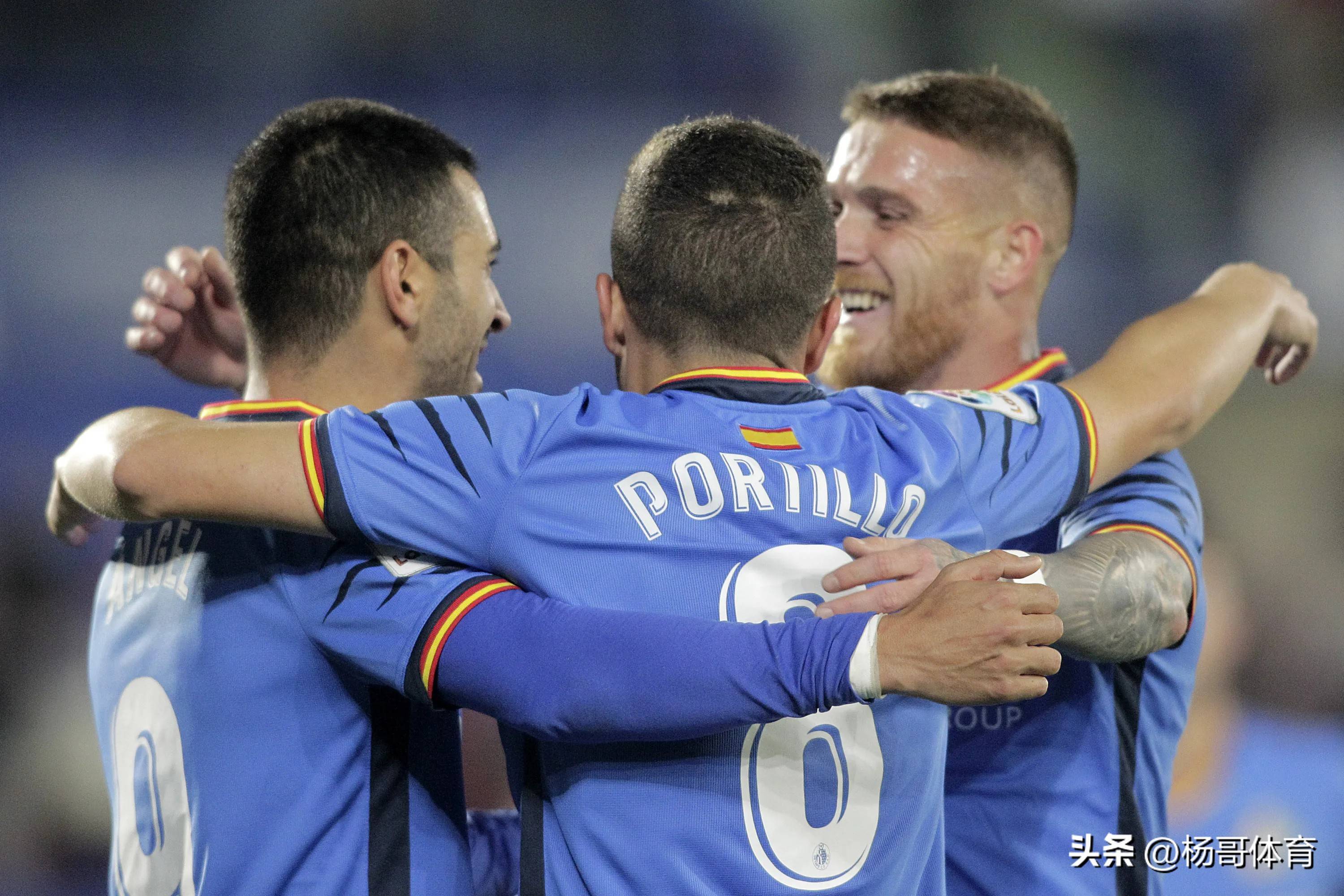 开云官方网站-包含转折点葡萄牙体育更衣室发声，葡超冲刺阶段攻防权衡，引发热议，球队文化再被提及的词条