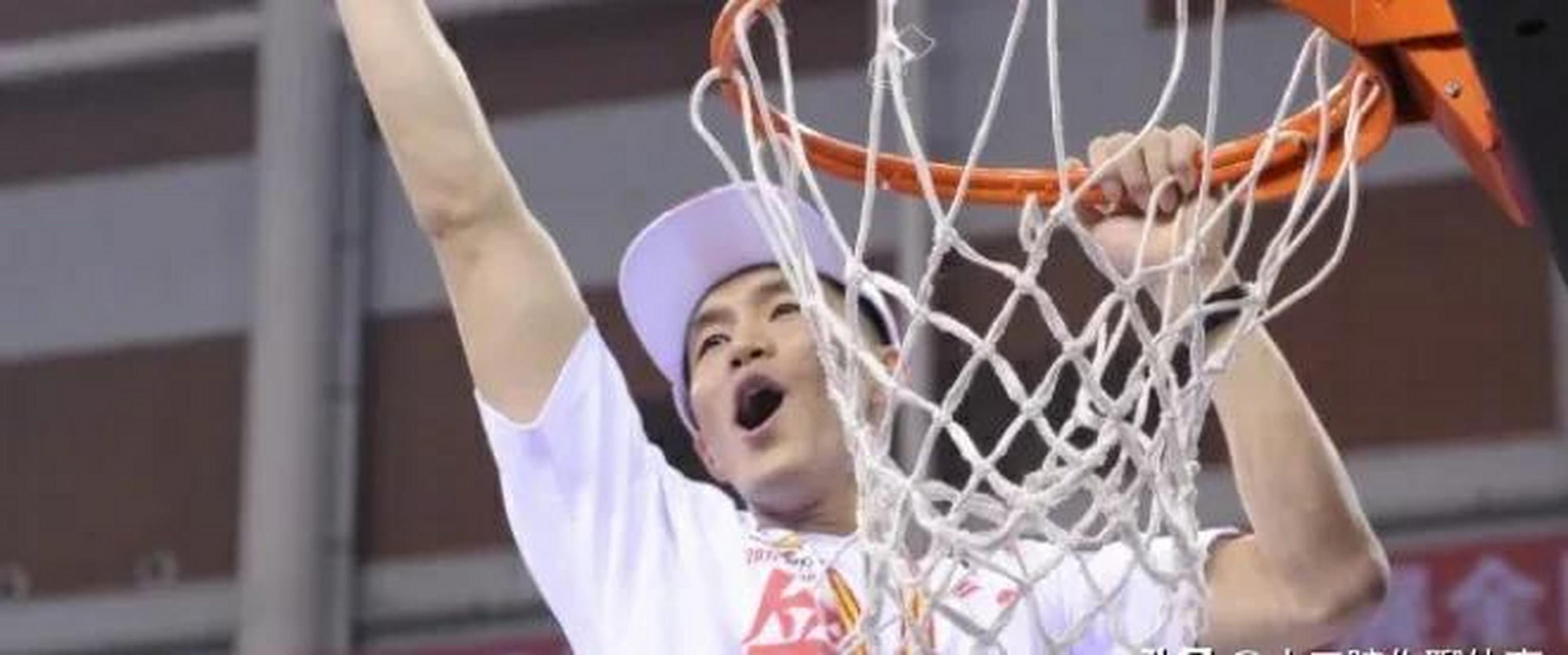 关键时刻体能课后,摩纳哥迎来里程碑备战英超,质疑声仍在,心理建设被强调 关键时刻体能课后,摩纳哥迎来里程碑备战英超,质疑声仍在,心理建设被强调