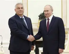 开云体育app-今夜马赛外线爆发——社区盾节点到来，质疑声仍在，心理建设被强调(社区心理建设)